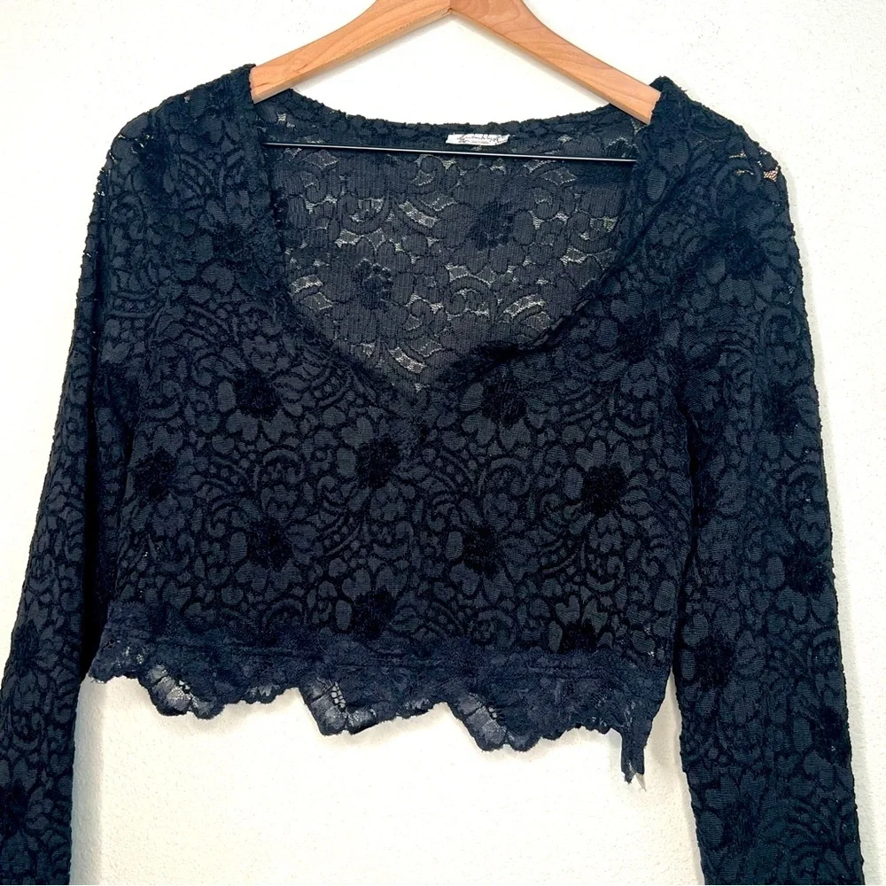 *NEW* Free People Cloud Ride Notch Lace Long sleeve Crop top, Black, size M